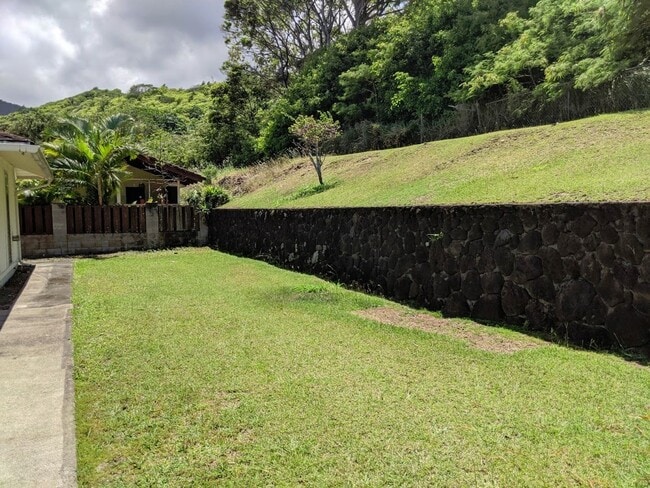 Building Photo - 323MUR