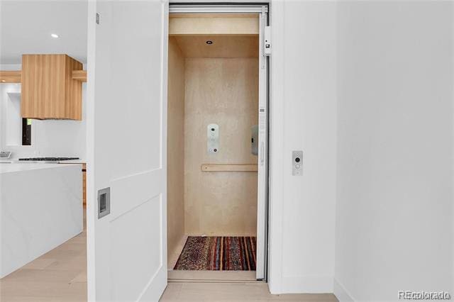 Building Photo - 1491 S York St