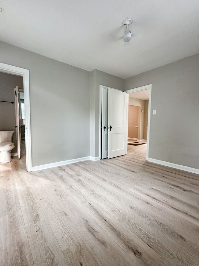 Building Photo - Remodeled 2 bed / 1 bath home