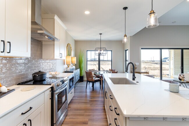 Building Photo - 2116 Aikman Dr