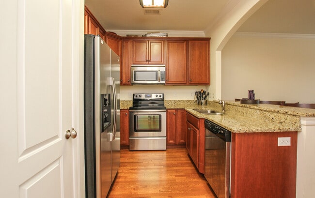 Building Photo - 5930 Obrien Ave