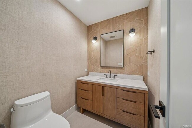 Building Photo - 1700 Candlestick Ln