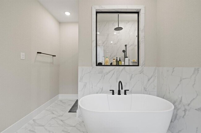 Building Photo - 1008 Willie Rnch Wy