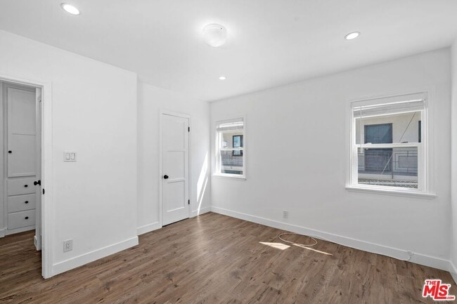 Building Photo - 1805 7th St