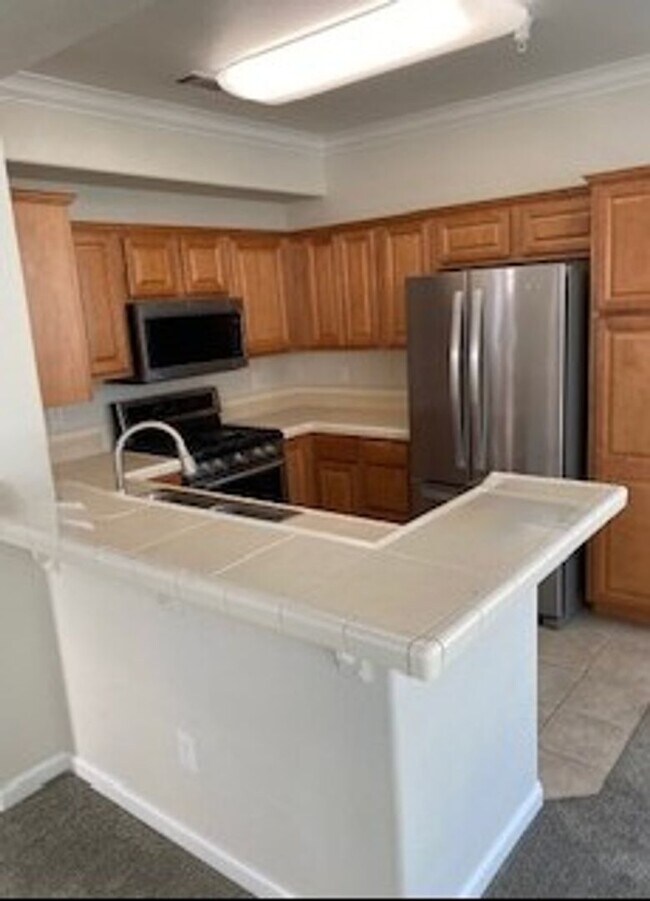 Building Photo - Shasta View Gardens Home - AVAILABLE for Move In