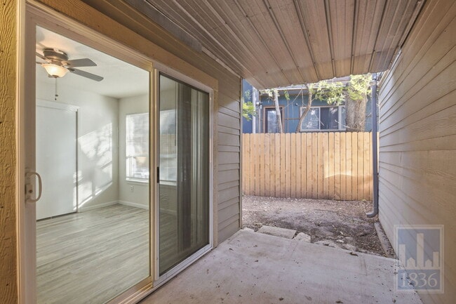 Building Photo - 1514 Parker Ln