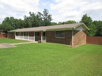Building Photo - Contact Peggy 501 676 1758