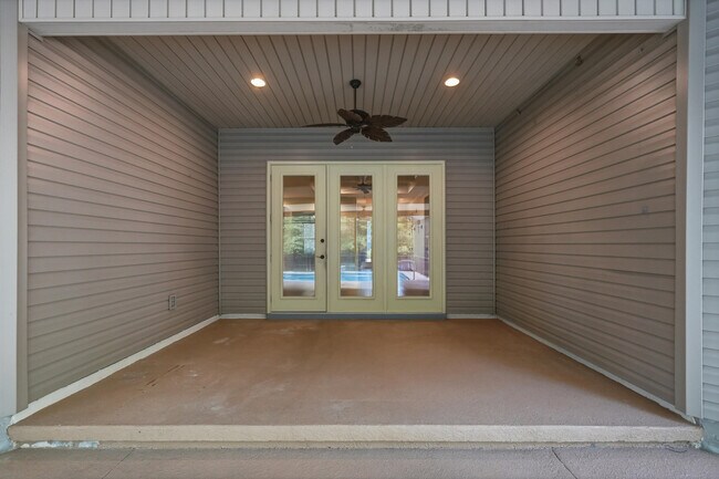 Building Photo - 1705 19th St