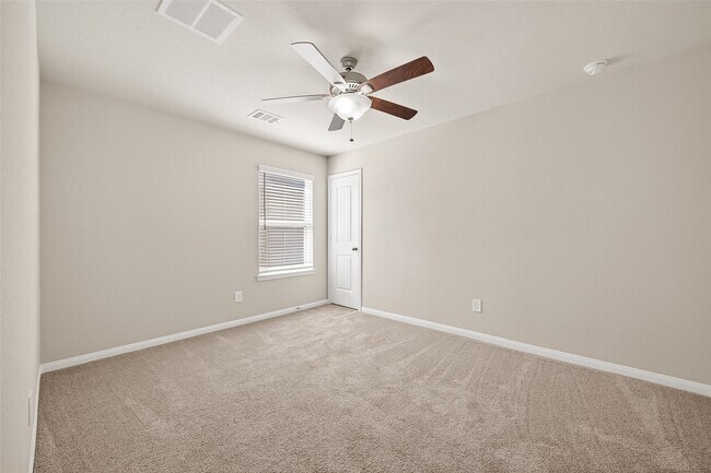 Building Photo - 5739 Manning Crk Trl