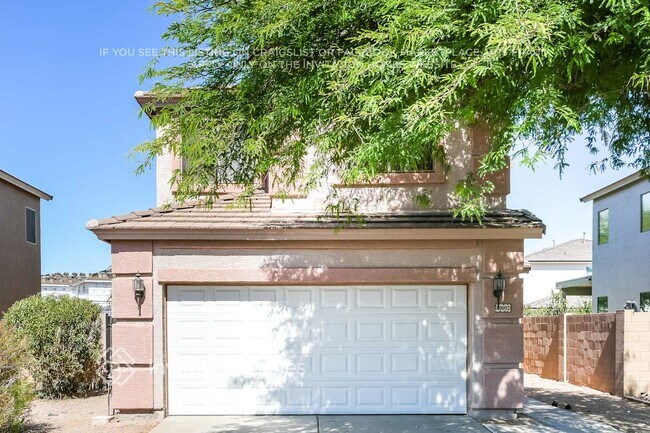 Building Photo - 40092 Calabria St