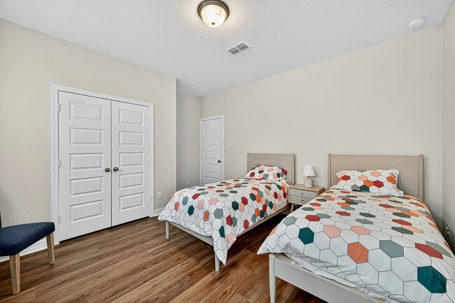 Building Photo - 24607 Carleton Lake Ln