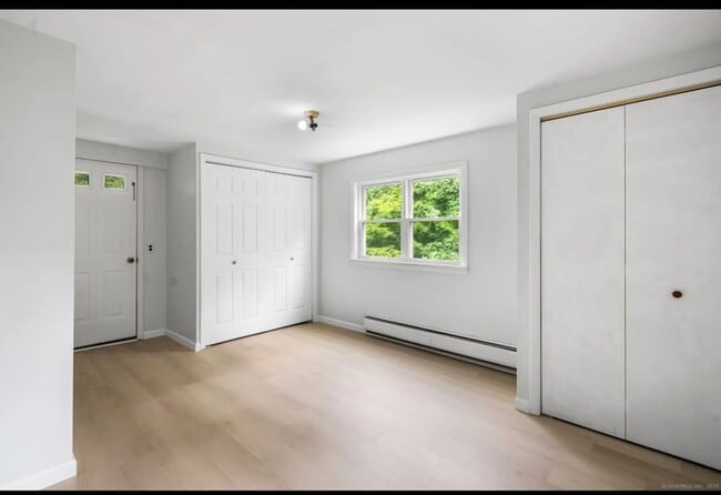 Primary Photo - 10 Eastview Dr