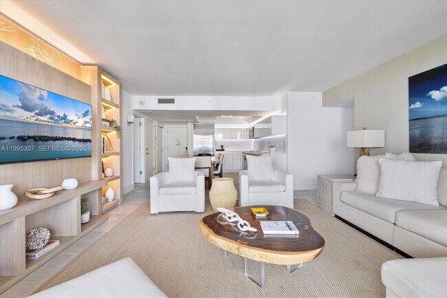 Building Photo - 102 24th St