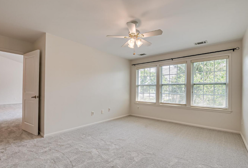 Building Photo - 119 Acadia Ct