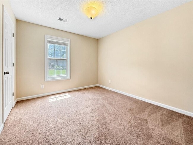 Building Photo - 180 Foster Trace Dr