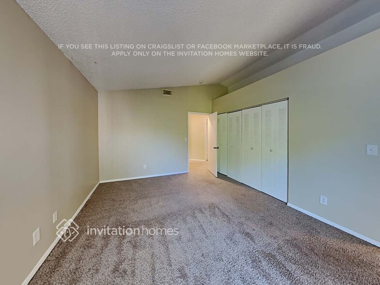 Building Photo - 2121 NW 184th Way