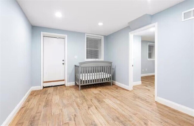 Building Photo - 2596 Dawn Dr