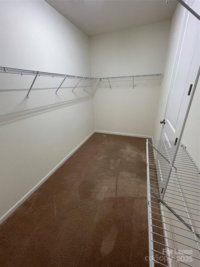 Building Photo - 132 Hillston Ln