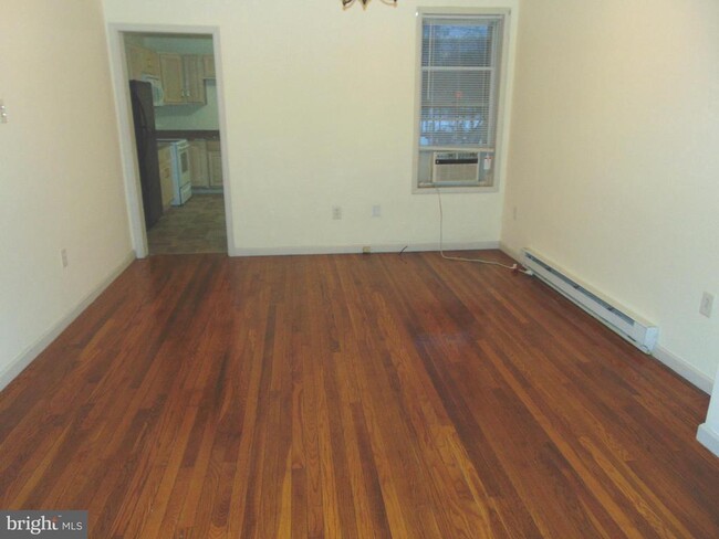 Building Photo - 10 Strode Ave