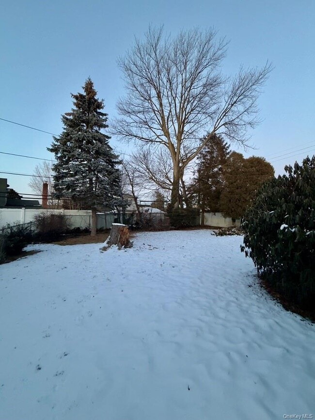 Building Photo - 107 Ball Park Ln