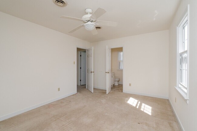 Building Photo - Bon Air Home For Rent