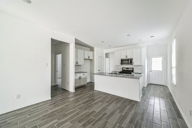 Building Photo - 5626 Tabula Rasa Dr