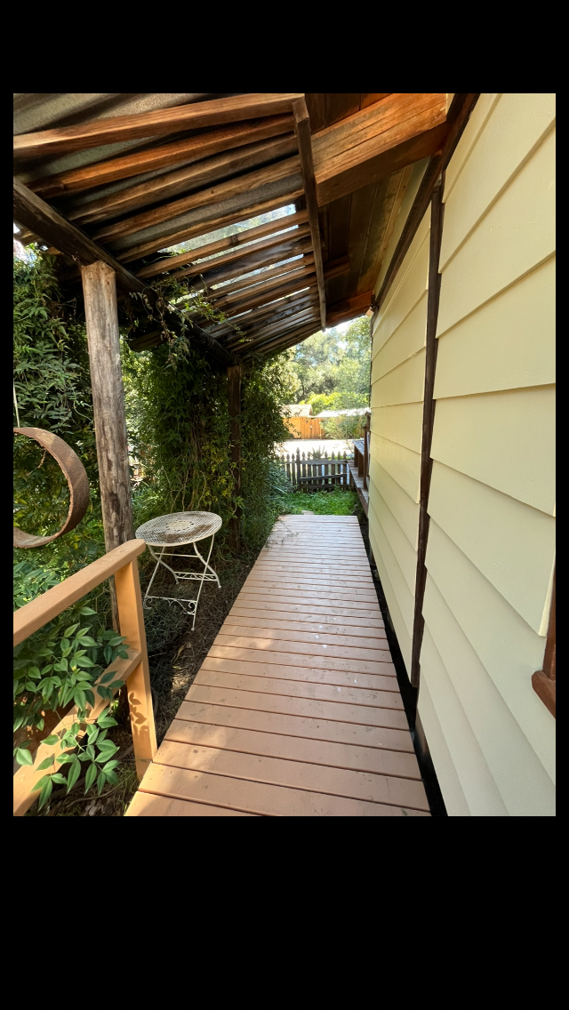 Walkway to parking, small yard to left - 1417 Old Topanga Canyon Rd