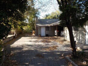 Building Photo - Domingo Properties2 (2708 Parker Ln)