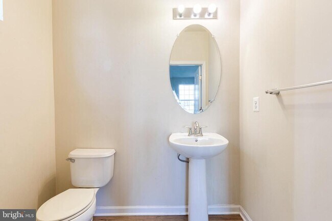 Building Photo - 23216 Observation Dr