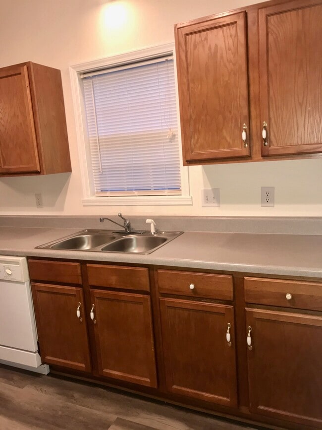 Building Photo - 5138 Fiddlers Run Dr