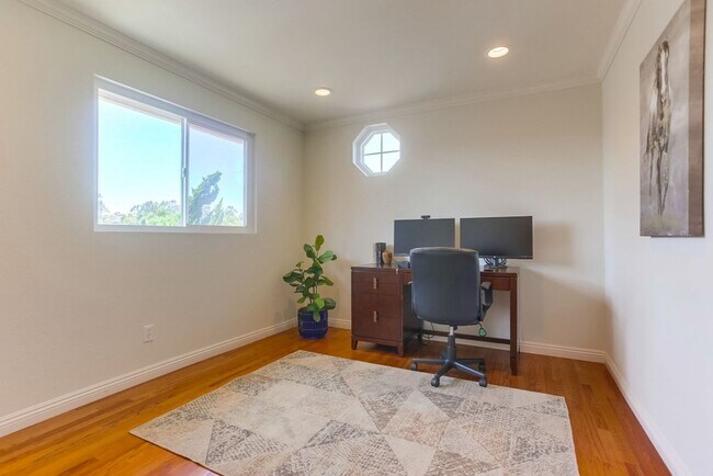 Building Photo - Stunning 4 Bed, 3 Bath Home on Cul-de-Sac in Scripps Ranch - No Pet Allowed
