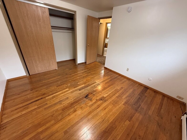 Building Photo - 2414 Brentwood Pky