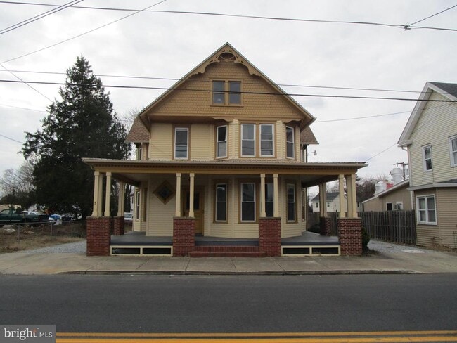 Building Photo - 5 South Main Street