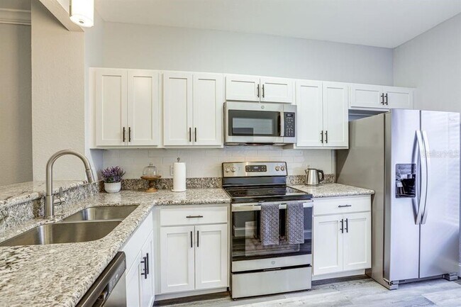 Building Photo - 4988 NW 43rd Ave