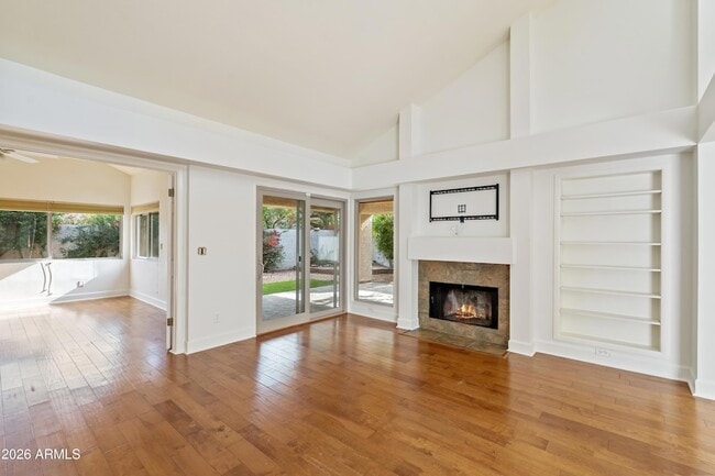 Building Photo - 10077 E Calle De Cielo Cir