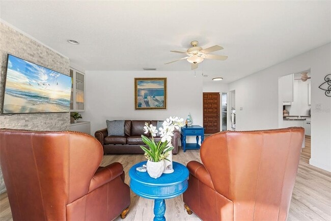 Building Photo - 7215 Westmoreland Dr