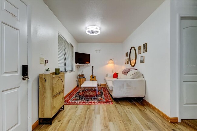 Building Photo - 11720 Raintree Dr