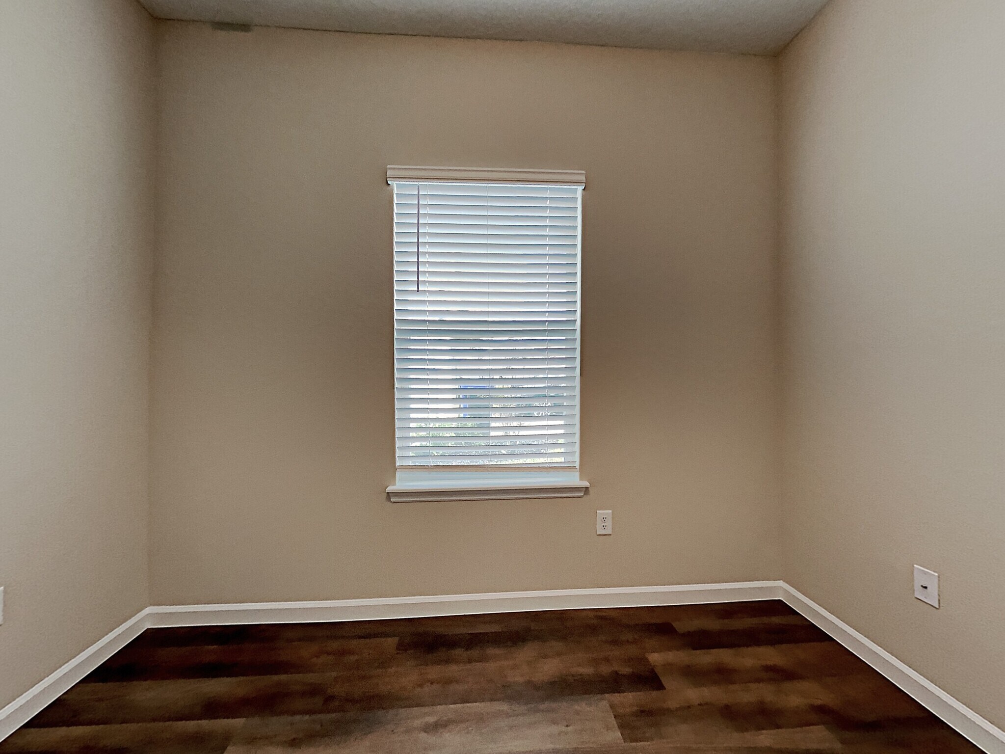 Building Photo - 123 Edge Pk Trl
