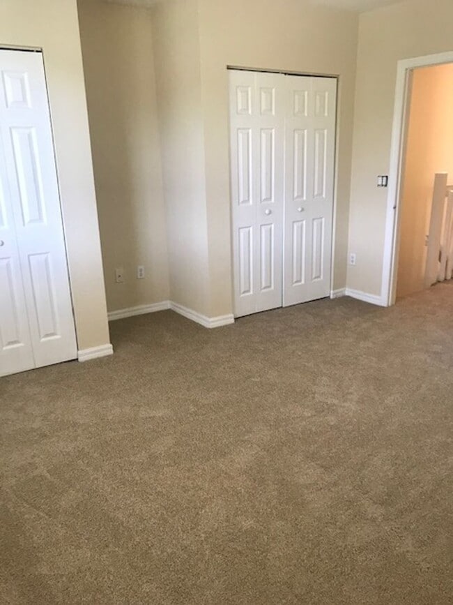 Building Photo - Rental unit