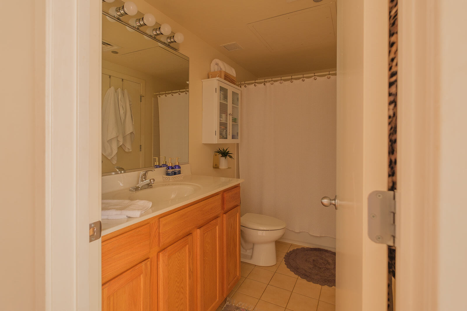 Building Photo - 208 W Washington St