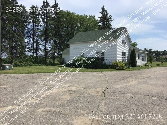 Building Photo - 24288 Marquette St