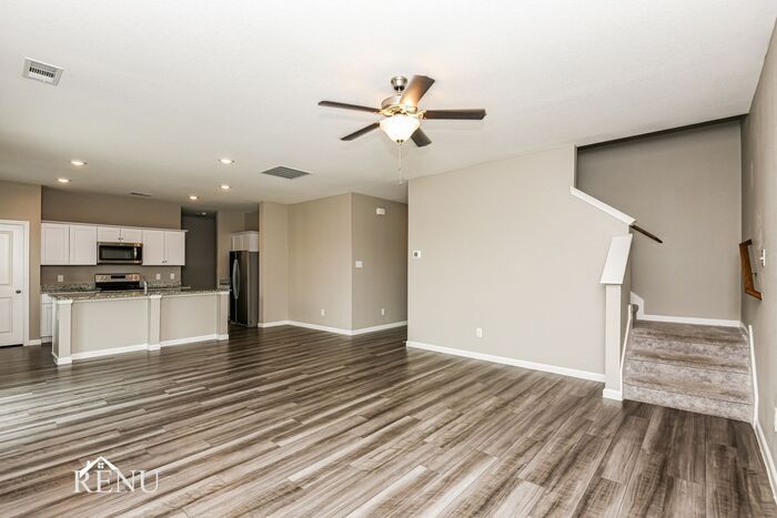 Building Photo - 13320 Wysong Dr