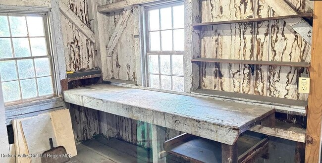 Building Photo - 967 Columbia St