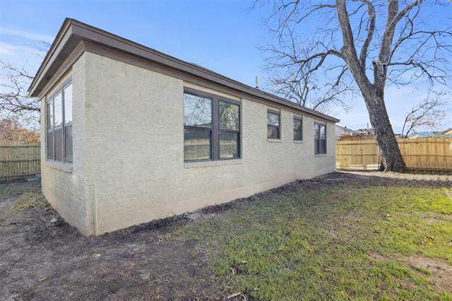 Building Photo - 2317 Peabody Ave