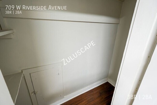 Building Photo - 709 W Riverside Ave
