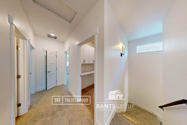 Building Photo - Brand New! Modern Home in Trestlewood – Wh...