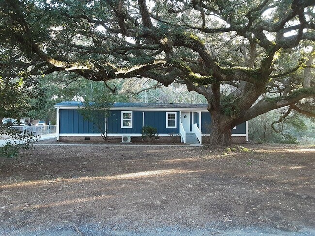 Building Photo - 580 Satellite Ave