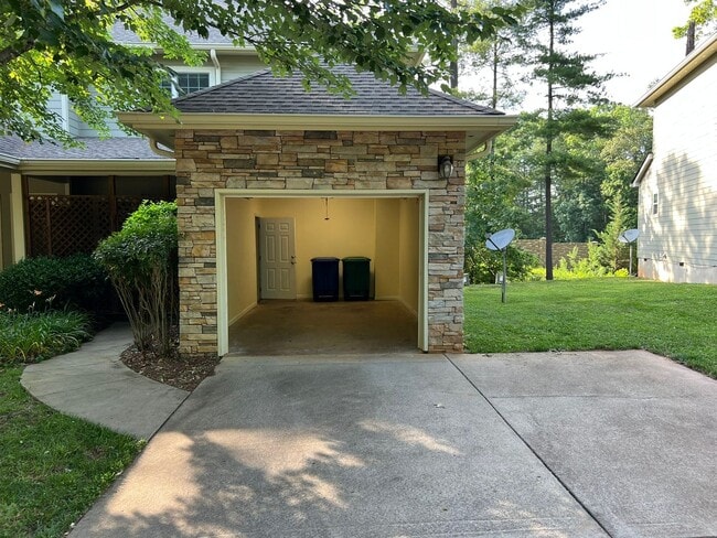 Primary Photo - Arden 3 bed Townhome: Commuter's Wishlist