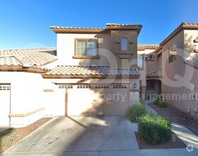 Building Photo - 2600 E Springfield Pl