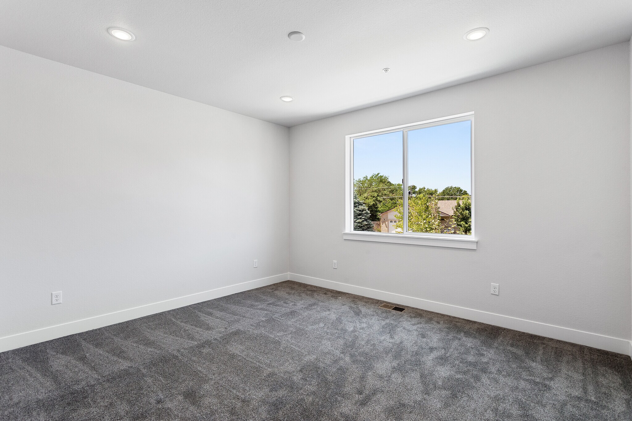 Building Photo - 2402 49th Avenue Ct